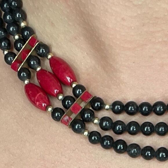 Vintage 3 strand necklace in choker length, real agate and onyx with gold, EUC - Picture 3 of 16